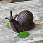 Petit escargot décoratif en fonte