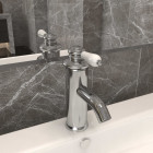 Robinet de lavabo de salle de bain argenté 130x180 mm
