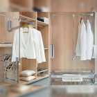 Penderie rabattable pour armoire Hang, 450 - 600, Chromé, Acier et Plastique. Penderie rabattable pour armoire Hang, 450 - 600, Chromé, Acier et Plastique.