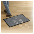 Paillasson gris clair pour porte d'entrée ou couloir à poils ras 60 x 80 cm