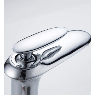 Mitigeur lavabo moderne et élégant chromé