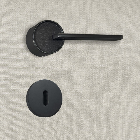 Poignée de porte design à clé finition aspect cuivre patiné noir mat de forme ${3} amalia - katchmee