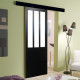 Porte coulissant atelier noir h204 x l83 + rail alu bandeau noir et 2 coquilles noir gd menuiseries 