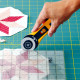 Cutter ambidextre rotatif OLFA RTY-2/G avec lame circulaire de 45 mm - CARPENTRAS SIGN - OL98945 