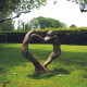 Statue de jardin en pierre tristan et iseult cœur - rouille  102 cm - rouille 