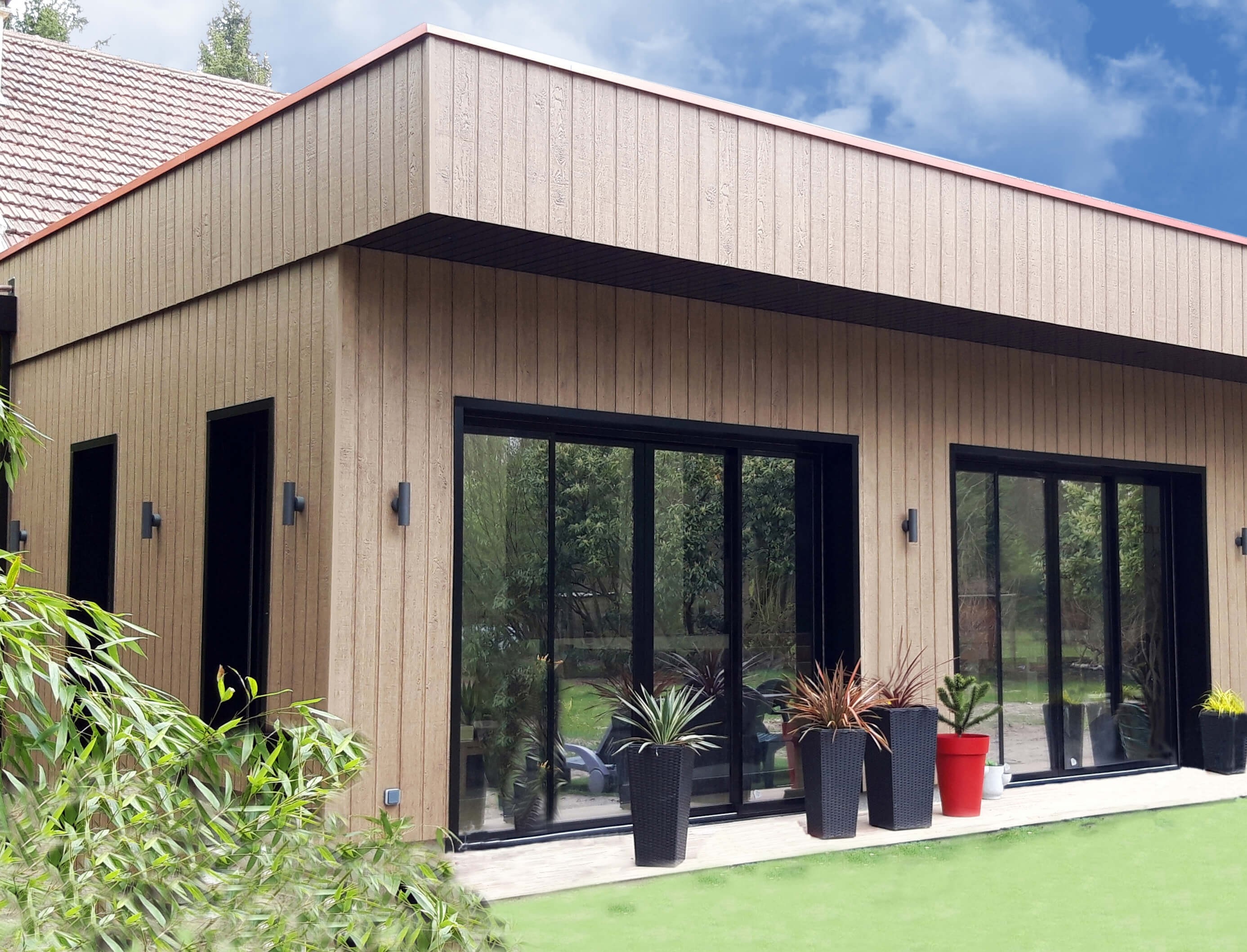 scb lame de bardage fibres de bois canexel profil ultra plank pose par emboitement vertical paquet de 4 lames distriartisan