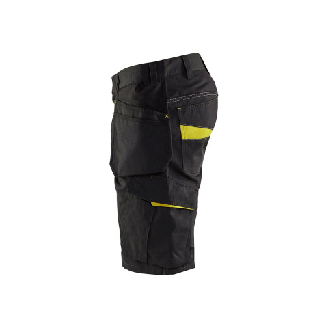 Short maintenance avec poches flottantes 14941330 - Couleur et taille au choix