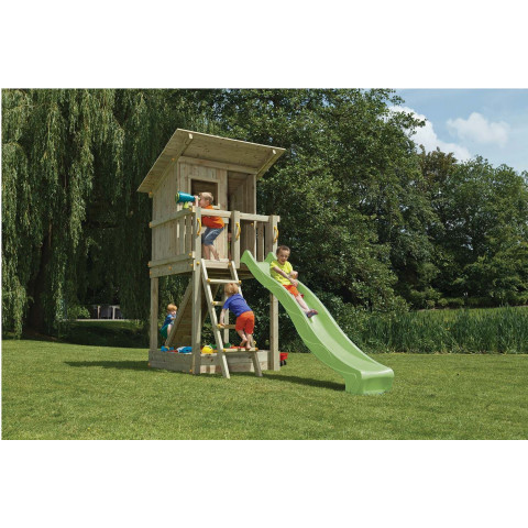 Aire de jeux en bois beach hut avec rampe d'escalade