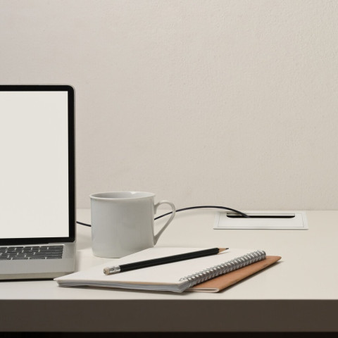 Passe-câbles de table Quadrum, rectangulaire, 269x80mm, à encastrer, Aluminium, Peint en noir