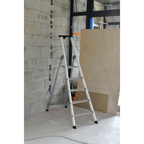 Escabeau aluminium laqué 6 marches hauteur d'accès maxi 3,30 m Expert 54