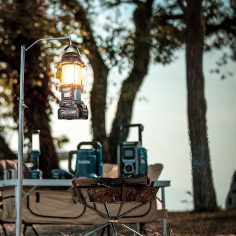 Radio | Lanterne LED XGT ® - MAKITA - sans batterie, ni chargeur - MR009GZ
