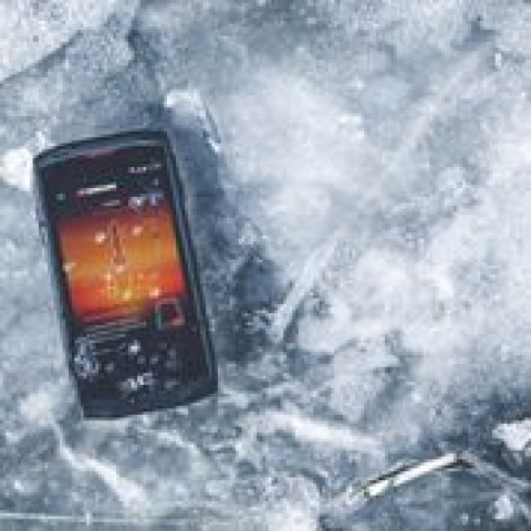 Smartphone Trekker X3 CROSSCALL - Pack Pro - housse + chargeur allume-cigare - TRX3.PK.BO.NR150
