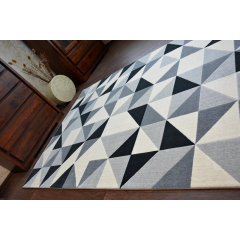 Tapis scandi 18214/652 - triangles - Dimension au choix